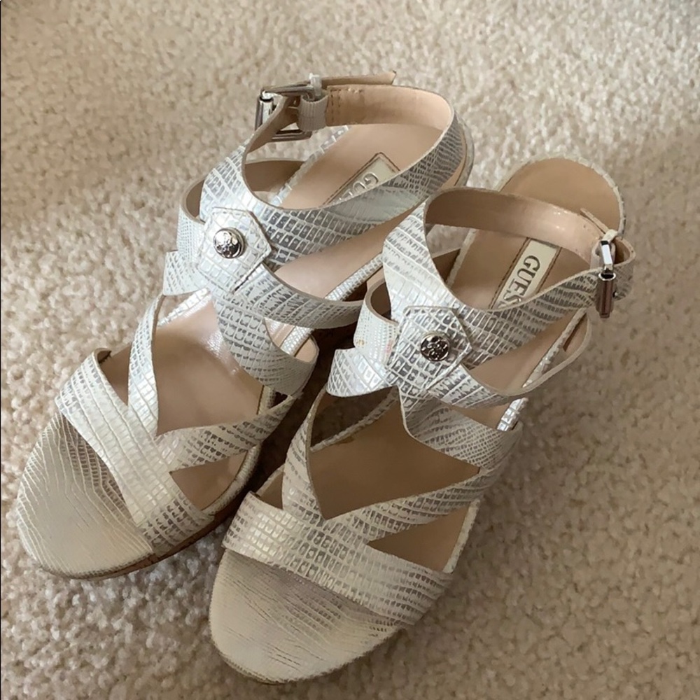 Guess Printed Wedges